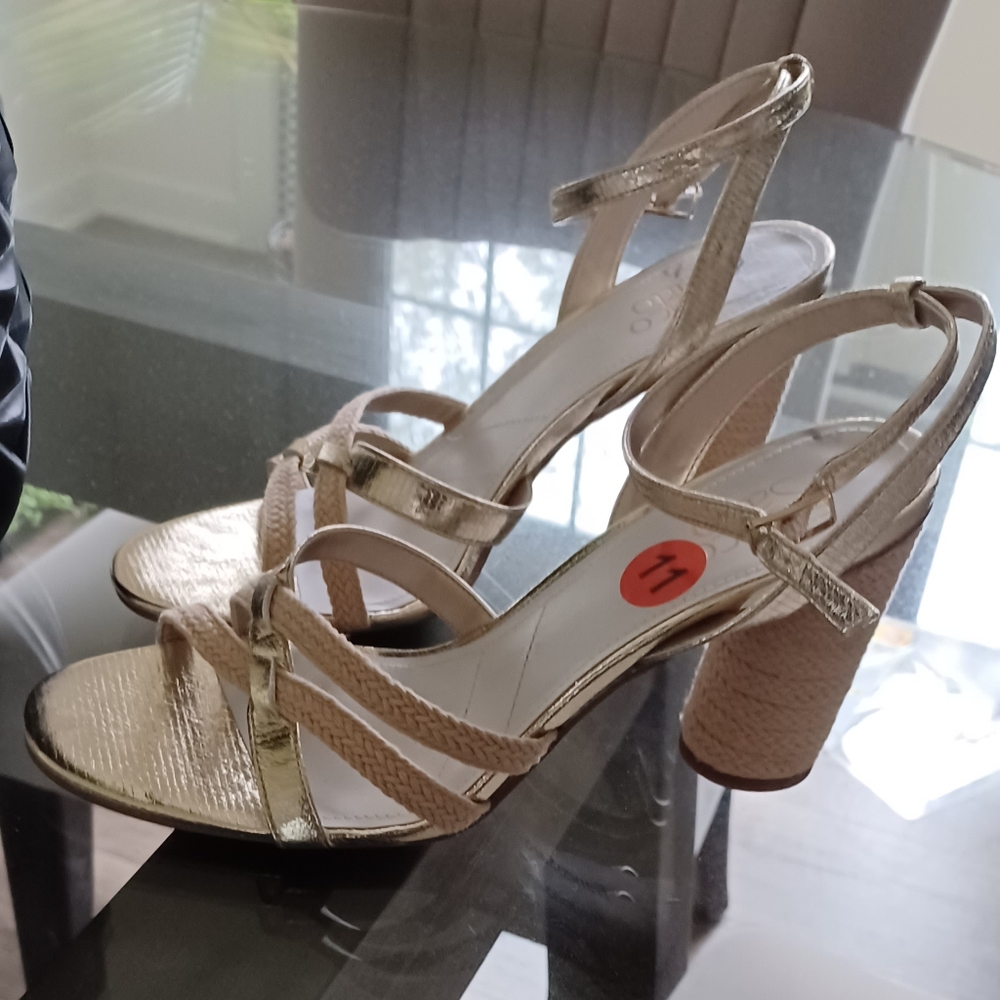 Franco Sarto - New* Tan & Gold synthetic upper ankle strap 3in heels. Gorgeous!